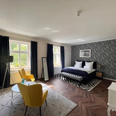 Schlosshotel Rheinsberg Hotel *